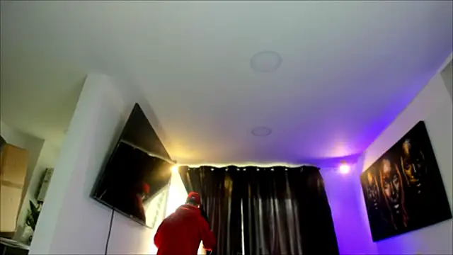 Snapshot of miguel_aguirre_ chatting on 26, 2, 2026 miguel aguirre online show from 26, 2, 2026