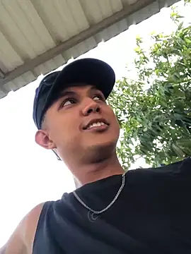 Snapshot of _Usher chatting on 24, 2, 2026 Usher online show from 24, 2, 2026