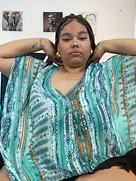 Snapshot of AlahiaFrequency chatting on 25, 2, 2026 AlahiaFrequency online show from 25, 2, 2026