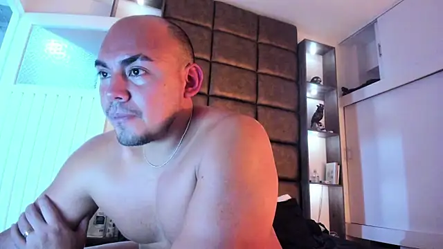 Snapshot of eros_colby chatting on 5, 2, 2026 eros colby online show from 5, 2, 2026