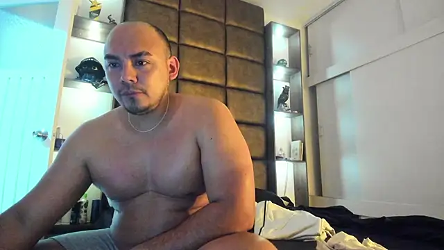 Snapshot of eros_colby chatting on 7, 2, 2026 eros colby online show from 7, 2, 2026