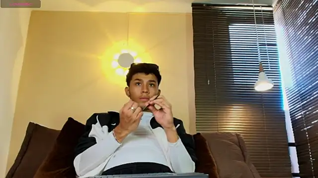 Damon Salvarote S online show from 14, 4, 2026