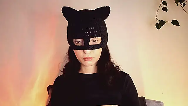 Snapshot of Onirica_L chatting on 15, 7, 2026 Onirica L online show from 15, 7, 2026
