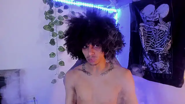 Snapshot of Aaron_Hopper chatting on 25, 2, 2026 Aaron Hopper online show from 25, 2, 2026