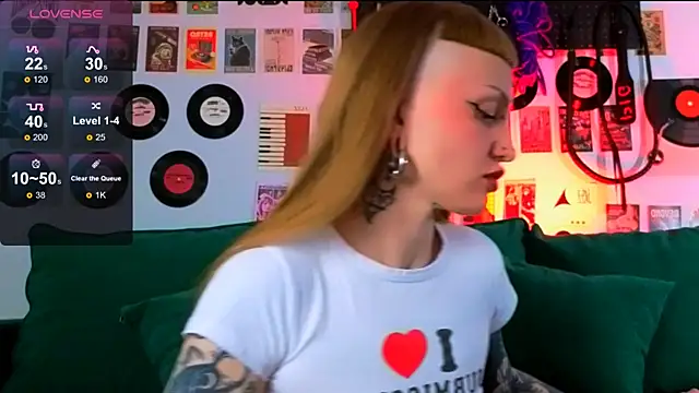Snapshot of SugarSoot chatting on 12, 5, 2026 SugarSoot online show from 12, 5, 2026