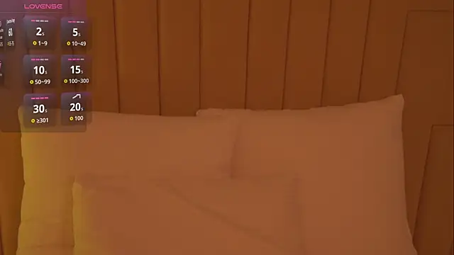 Snapshot of JennyBlow chatting on 12, 4, 2026 JennyBlow online show from 12, 4, 2026