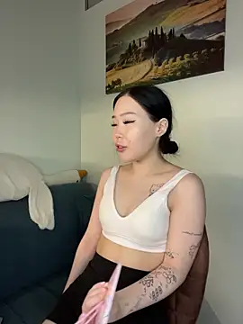 Peony kiss online show from 20, 2, 2026