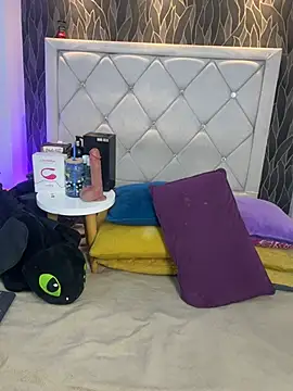 Samu Hott online show from 9, 4, 2026