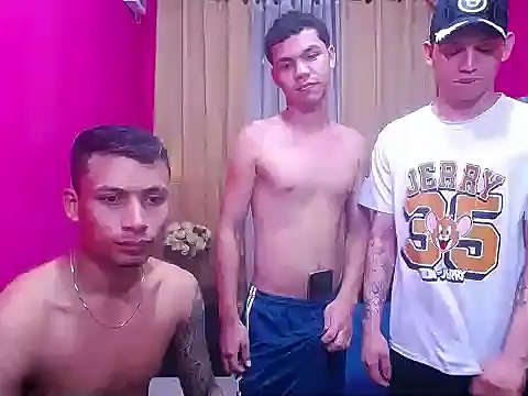 Snapshot of bigcock_young chatting on 24, 2, 2026 bigcock young online show from 24, 2, 2026