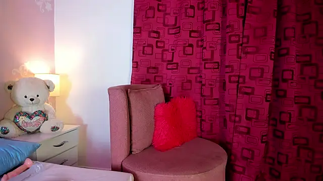 Snapshot of ellie_doll1 chatting on 27, 2, 2026 ellie doll1 online show from 27, 2, 2026