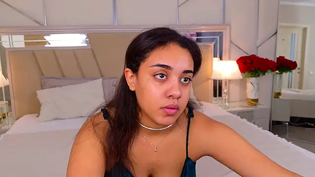 Snapshot of Luna_Cortier chatting on 1, 5, 2026 Luna Cortier online show from 1, 5, 2026