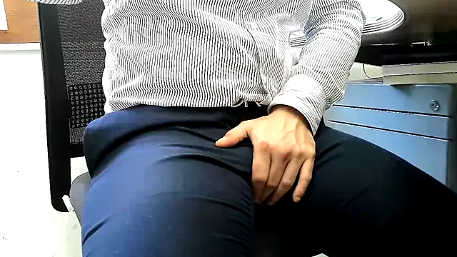 Snapshot of ItalianDaddyBear chatting on 3, 2, 2026 ItalianDaddyBear online show from 3, 2, 2026