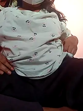 Snapshot of vyshali_vyshu chatting on 4, 2, 2026 vyshali vyshu online show from 4, 2, 2026