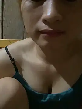 Snapshot of yuii-717 chatting on 15, 4, 2026 yuii-717 online show from 15, 4, 2026