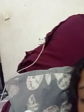 loveofpetitegirls34 online show from 23, 4, 2026