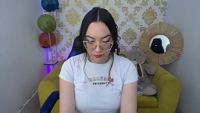 Snapshot of ALISS_M_ chatting on 20, 2, 2026 ALISS M online show from 20, 2, 2026