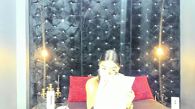 Snapshot of MiaWolton chatting on 2, 2, 2026 MiaWolton online show from 2, 2, 2026