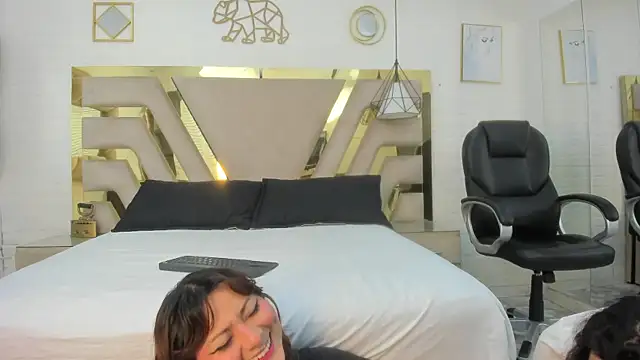 Snapshot of Goldentemptation_ chatting on 26, 4, 2026 Goldentemptation online show from 26, 4, 2026