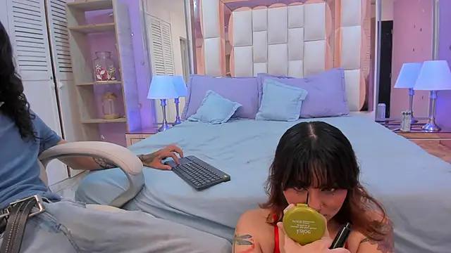 Snapshot of Goldentemptation_ chatting on 9, 5, 2026 Goldentemptation online show from 9, 5, 2026