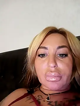 MiaMooly online show from 27, 9, 2025