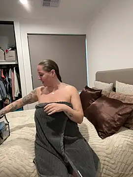KristinaLouu online show from 24, 6, 2026