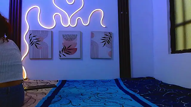 Snapshot of miss_caty chatting on 25, 2, 2026 miss caty online show from 25, 2, 2026