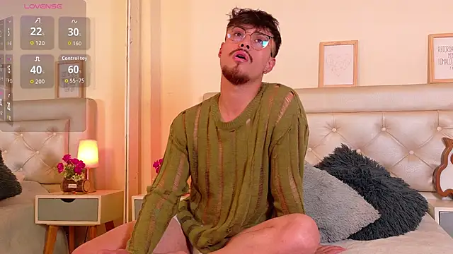 Snapshot of Aiden_Gray chatting on 24, 2, 2026 Aiden Gray online show from 24, 2, 2026