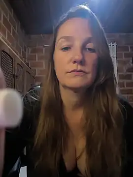 Snapshot of Loirinha_surf chatting on 12, 2, 2026 Loirinha surf online show from 12, 2, 2026