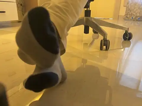 badassmaster42r online show from 15, 2, 2026