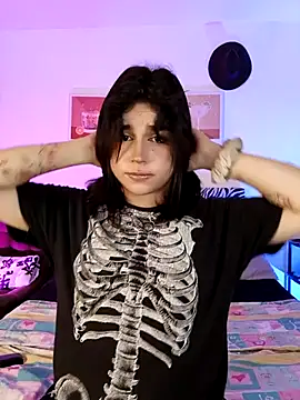 Daniellesins1 online show from 24, 6, 2026
