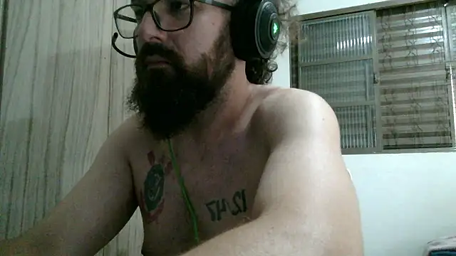 Snapshot of Redlovecouple chatting on 12, 2, 2026 Redlovecouple online show from 12, 2, 2026