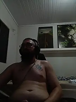 Redlovecouple online show from 28, 3, 2026