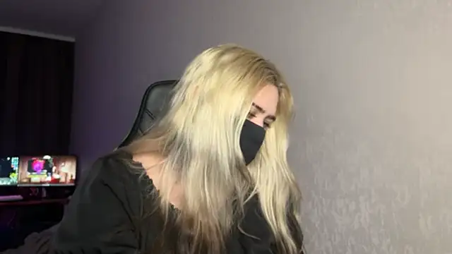 UnaXyling online show from 8, 2, 2026