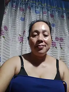 Snapshot of May_Bombs chatting on 7, 3, 2026 May Bombs online show from 7, 3, 2026