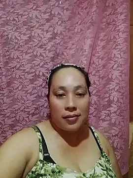 Snapshot of May_Bombs chatting on 31, 3, 2026 May Bombs online show from 31, 3, 2026