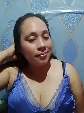 Snapshot of May_Bombs chatting on 5, 4, 2026 May Bombs online show from 5, 4, 2026