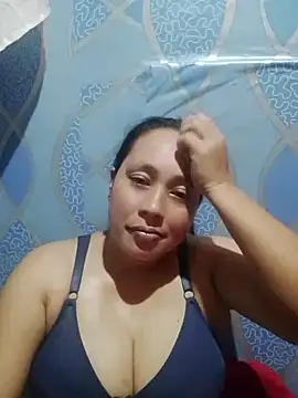 Snapshot of May_Bombs chatting on 8, 4, 2026 May Bombs online show from 8, 4, 2026