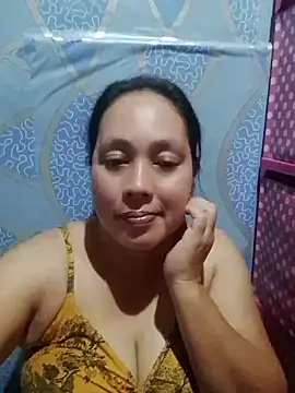 Snapshot of May_Bombs chatting on 9, 4, 2026 May Bombs online show from 9, 4, 2026