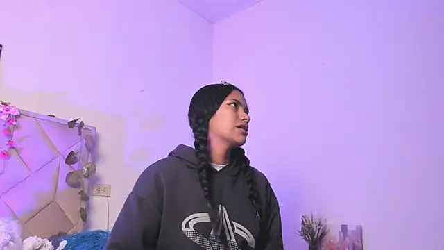 Julieta Parker online show from 9, 4, 2026