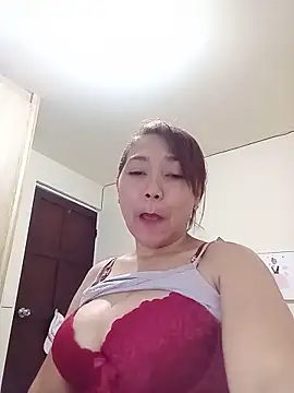 dannamomcerratt online show from 22, 5, 2026