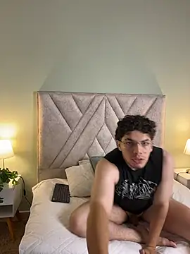 Snapshot of Axel_Creed chatting on 25, 2, 2026 Axel Creed online show from 25, 2, 2026