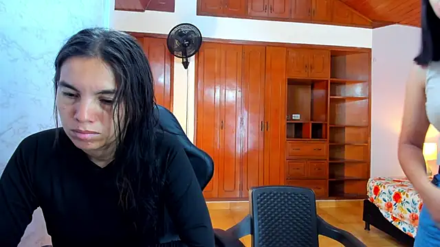 Emily and Soffy online show from 11, 4, 2026