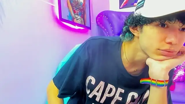 Snapshot of thanier_18 chatting on 7, 2, 2026 thanier 18 online show from 7, 2, 2026