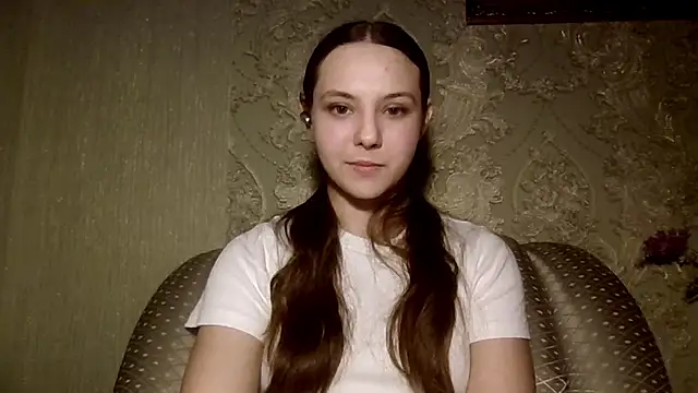 YuniNeko online show from 11, 4, 2026