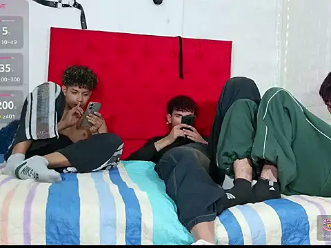 Snapshot of Damian20261 chatting on 6, 2, 2026 Damian20261 online show from 6, 2, 2026