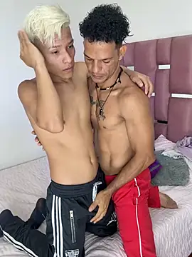 Snapshot of MaxyRyan chatting on 10, 2, 2026 MaxyRyan online show from 10, 2, 2026