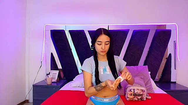 Snapshot of sophia_love__ chatting on 26, 2, 2026 sophia love online show from 26, 2, 2026