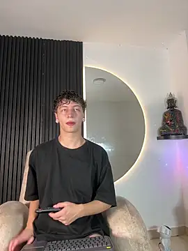 ARON LUXX online show from 14, 2, 2026