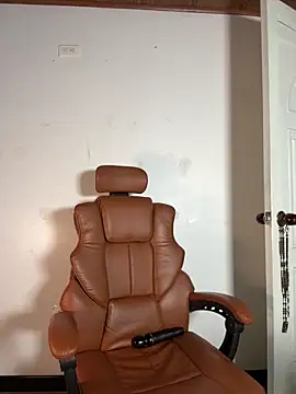 Snapshot of ARON_LUXX chatting on 10, 3, 2026 ARON LUXX online show from 10, 3, 2026