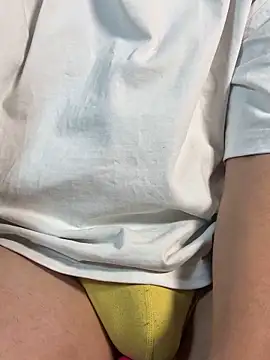 Snapshot of ARON_LUXX chatting on 10, 4, 2026 ARON LUXX online show from 10, 4, 2026